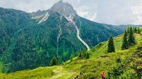 It is located between nepal and tibet, an autonomous region of china. Mount Everest So Schafft Man Den Aufstieg In Knapp Elf Stunden