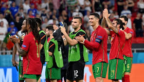 أعلن مدربي البرتغال وبلجيكا عن التشكيل الرسمي لكلا المنتخبين، في اللقاء الذي سيقام بينهما، في ثمن نهائي كأس الأمم الأوروبية. Hztihp3qgmblbm