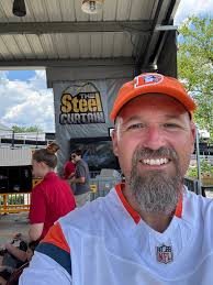 I thought kennywood had slow operations. Dorney has them beat by a mile.