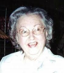 Sarah Reiff's Instagram, Twitter & Facebook