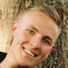 Samuel Moeller (moellersamuel)