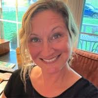 300+ "Kneer" profiles