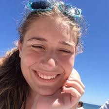 Gillian Henson's Instagram, Twitter & Facebook