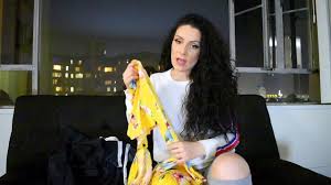 VIKTORIA KAY MUST-HAVES TRY-ON HAUL _ HONEYBUM