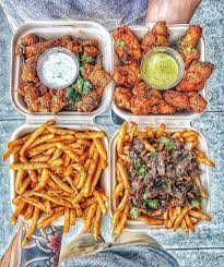 422 Likes 6 Comments Owsome Streetfoods Owsome Streetfoods On Instagram Can You Choose One Between This Fou Pretty Food Food Platters Baby Food Recipes