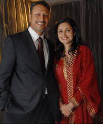 Learn about jeev as well as keep up to date on scores jeev walks down memory lane #shinhanopen. Jeev Milkha Singh And His Wife Golfingindian