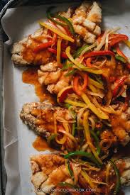 Today, i will share the sweet and sour fish recipe of my friend's mother with my lovely people. Sweet And Sour Fish ç³–é†‹é±¼ Omnivore S Cookbook