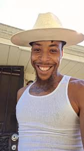 Coo Coo Cal Frank Jay R Yayahyola behind the scenes  #Alexdontshootjustshootthefilm Stacks TV Productions @coo_coo_cal_b  @frankjayr2019 #hiphop #milwaukee #metropcs #coocoocal #olschool #legend  #414 #miltown #brewcity