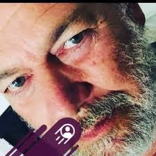 Η υπομονή και η επιμονή έχουν μια μαγική δύναμη μπροστά στην οποία οι  δυσκολίες εξαφανίζονται και τα εμπόδια διαλύονται.🙂❤️