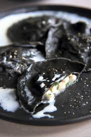 Ravioli Noirs Saint Jacquet Creme Au Lard Fume Recette Lard Fume Alimentation Ravioli