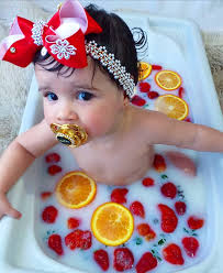 968 Curtidas 35 Comentarios Sophia Vitoria Diiario Da Sophia No Instagram Apaixonada Esse B In 2020 Monthly Baby Photos Summer Baby Photos Baby Photos