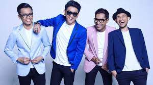 Berikut lirik lagu 'kemarin' ciptaan herman seventeen. Lirik Lagu Seventeen Kemarin Lagu Terakhir Ciptaan Herman Korban Meninggal Tsunami Di Banten Tribun Wow