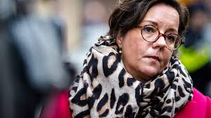 Een debat tussen laura bromet en jaco geurts, herman tjeenk willink, de nieuwsfoto met david van dam. Van Ark Pessimistisch Over Versoepelingen Maatregelen Linda Nl