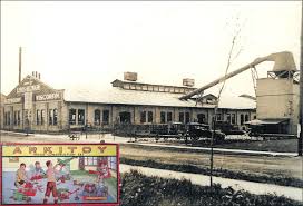 Living in watertown offers residents a dense suburban feel and most residents rent their homes. G B Lewis Company Watertown Wisconsin Ca 1921 Inset At Lower Download Scientific Diagram