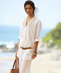 La redoute propose une gamme de produits très diversifiée. Soldes Tunique Et Blouse Grande Taille Ete 2012 Collection Deja Soldee Sur Le Site De La Redoute