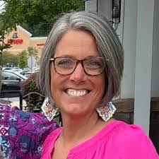 Julie Vermillion's Instagram, Twitter & Facebook