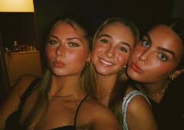 Hi everyone! My roommates and I are looking for 2 roommates to fill our  5-person house. The house is 2 minutes from main campus with enough space  for 5 cars in our