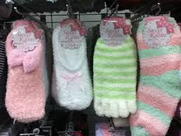 With the power of one coin, we will make shopping, living, and the world even more exciting. Daiso Japan Ca On Twitter Super Fluffy Socks Make You Sleepy Zzzzz Daiso Http T Co Qdrvmnsv