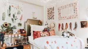This dorm room came equipped with pale gray walls and floors that felt very grim. 50 Genius Graduation Cap Ideas You Need To See In 2021