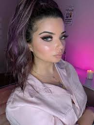 Serena Ely's Instagram, Twitter & Facebook