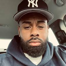 Cameron Combs (@Cameron_Combs)