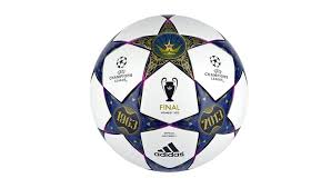 Programmée le samedi 29 mai à 21 heures, la finale de la ligue des champions opposant manchester city à chelsea sera diffusée en clair sur rmc story, l'une des chaînes tnt du groupe altice, propriétaire des droits de la compétition. L Histoire Des Ballons Adidas De La Champions League Depuis 2001