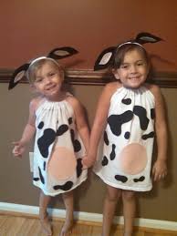 Chic A Fil A Dress Like A Cow Day Homemade Costumes Felt Hot Glue Old White Tee And Done Cow Costume Toddler Cow Costume Kids Cow Costume