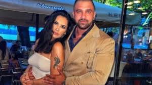Oana zavoranu > stiri oana zavoranu. Imagine Dementiala Cu Oana Zavoranu In Bratele Carui Barbat S A Pozat Vedeta Fara Sutien Foto