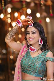 Latest Mehndi Outfit Ideas For Brides In 2020 Mehndi Outfit Bridal Outfits Bridal Lehenga
