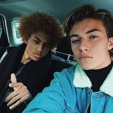 We would like to show you a description here but the site won't allow us. How To Take A Selfie Like A Male Model Gq