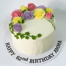 A moist vanilla sponge with a vanilla creme filling! Buttercream Floral Cake In Pastel Delicious Delights Facebook