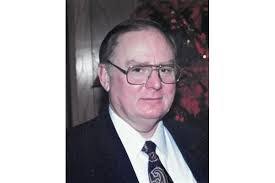 Russell Brinson's Instagram, Twitter & Facebook