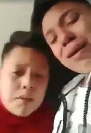 Yo siempre echando chisme con mi suegra! 😂