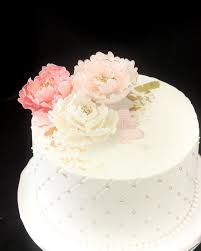 Instagram.com / via cake by the vanilla pod bakery vanillapodbakery.com photography by theresa furey theresafurey.com styling by wedding creations uk weddingcreationsuk.co.uk. Single Tier Cakes Patisserie Tillemont