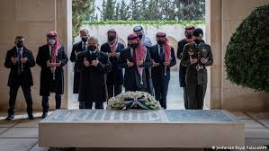 Check spelling or type a new query. Ø§Ù„Ø£Ù…ÙŠØ± Ø­Ù…Ø²Ø© ÙŠØ¸Ù‡Ø± Ù…Ø¹ Ø§Ù„Ù…Ù„Ùƒ Ø¹Ø¨Ø¯ Ø§Ù„Ù„Ù‡ Ù‡Ù„ Ø·ÙˆÙŠ Ø§Ù„Ø®Ù„Ø§Ù Ø£Ø®Ø¨Ø§Ø± Dw Ø¹Ø±Ø¨ÙŠØ© Ø£Ø®Ø¨Ø§Ø± Ø¹Ø§Ø¬Ù„Ø© ÙˆÙˆØ¬Ù‡Ø§Øª Ù†Ø¸Ø± Ù…Ù† Ø¬Ù…ÙŠØ¹ Ø£Ù†Ø­Ø§Ø¡ Ø§Ù„Ø¹Ø§Ù„Ù… Dw 11 04 2021