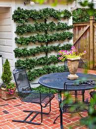 11 Simple Solutions For Small Space Landscapes Better Garden Design Garden Ideas Diy Ga Small Backyard Landscaping Small Backyard Gardens Garden Design