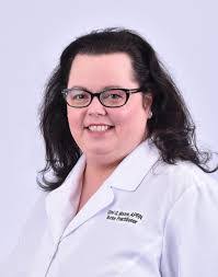 Gini Moore's Instagram, Twitter & Facebook