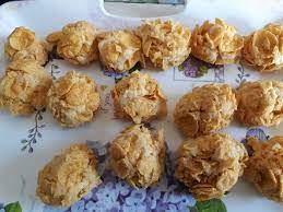 Yuk, intip resep mudah dan praktis membuat biskuit kurma seperti. Resepi Cornflakes Crunchy Resepi Kek Biskut Raya