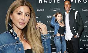 Duygusal bir açıklamayla oğluna veda eden scottie pippen, kalbim kırık şekilde bunu paylaşıyorum, ilk oğlum antron ile vedalaştım. Kim Kardashian S Pal Larsa Pippen Holds Hands With Husband Scottie Daily Mail Online