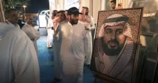 كشف رئيس الهيئة العامة للترفيه، المستشار تركي آل الشيخ، عن آلية التقديم على تمويل الفرص الاستثمارية في قطاع الترفيه، والتي جرى توقيع اتفاقيته بين الهيئة وبنك. ØªØ±ÙƒÙŠ Ø¢Ù„ Ø§Ù„Ø´ÙŠØ® ÙŠÙ…Ø§Ø²Ø­ Ø¹Ù…Ø±Ùˆ Ø¯ÙŠØ§Ø¨ Ø¹Ù„Ù‰ ØªÙˆÙŠØªØ± ÙƒÙ„ Ø³Ù†Ø© Ø¨ÙŠØµØºØ± ÙÙŠ Ø§Ù„Ø³Ù† Ø§Ù„ÙŠÙˆÙ… Ø§Ù„Ø³Ø§Ø¨Ø¹