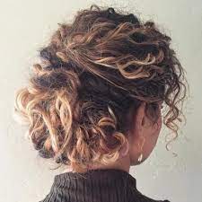 Best Curly Hairstyles For Women Over 30 Curly Ombre Bob Bob Curly Hairstyle Medium Layered Curly Ha Curly Hair Styles Naturally Super Curly Hair Hair Styles