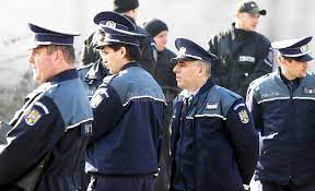 Sursa de recrutare pentru concursuri este formată din persoanele care au studii corespunzătoare cerinţelor postului, respectiv îndeplinesc cumulativ condiţiile legale. Lista Civililor Care Vor Fi AngajaÈi In PoliÈia BuzÄu DouÄ Posturi Au RÄmas Neocupate Stiri De Buzau