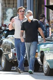 Последние твиты от ben affleck (@benaffleck). Ben Affleck George Clooney Are Spotted Hugging On Movie Set Hollywood Life