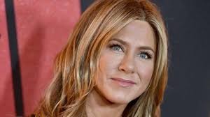 Courteney Cox: Το μυστικό της Jennifer Aniston για το υπέροχο άρωμα στο  σπίτι της