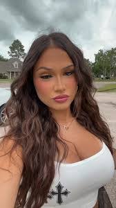 Brooke Autry's Instagram, Twitter & Facebook