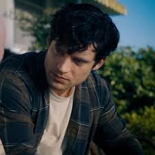 أحتاج هذين الاثنين في نفس الكون الآن!!!!