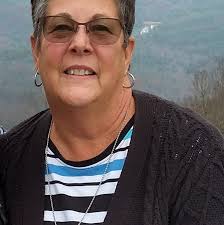 Do cruise doors get decorated and are they magnetic?