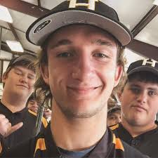 Picture day ✓ Your 2025 Miami Hurricanes baseball team