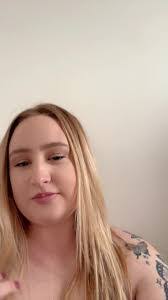 Danielle Houle's Instagram, Twitter & Facebook