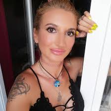 Stacey Vick's Instagram, Twitter & Facebook